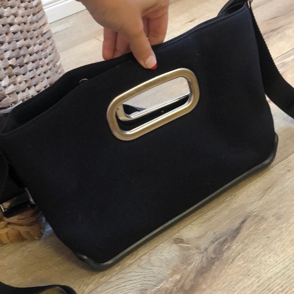 Prada black shoulder handbag never been used. - Picture 1 of 11